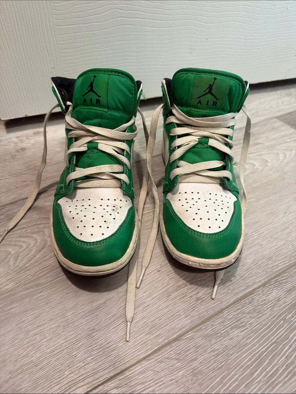 Nike Kids High-Top Sneakers in Green and White